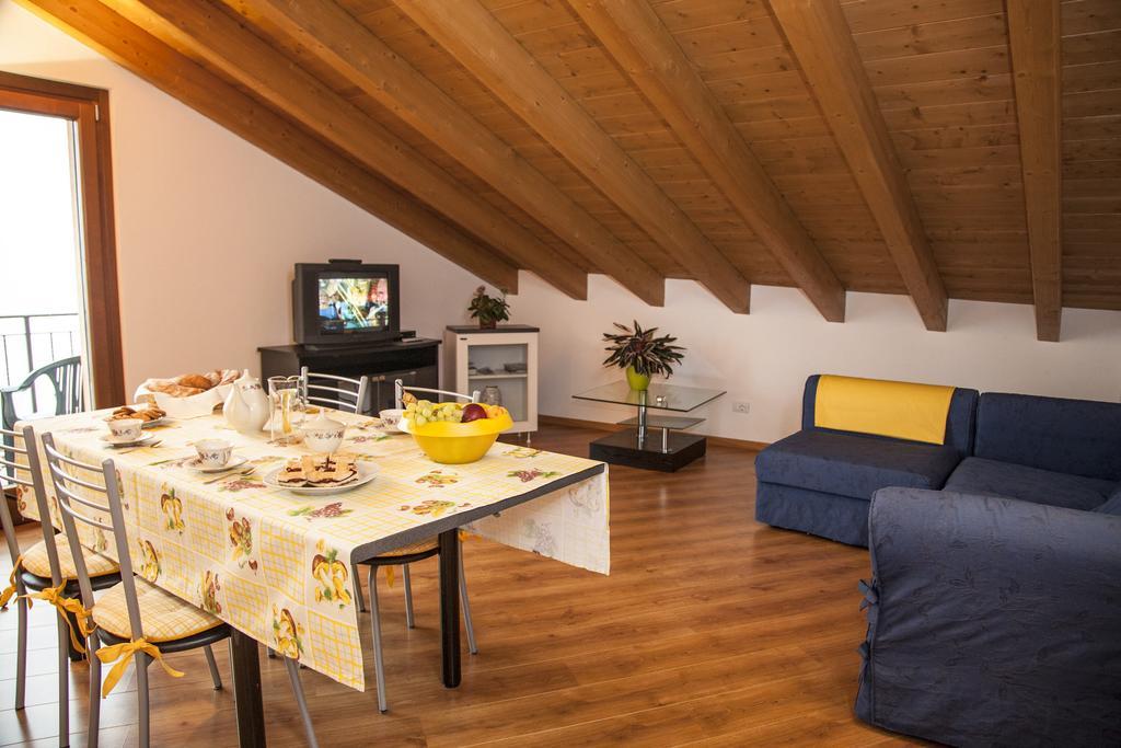 Casa Sole Apartment Vercana Phòng bức ảnh